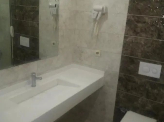 Ayma Beach 库萨达斯