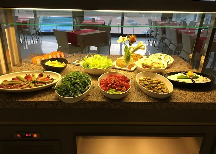 Ayma Beach 4* 쿠사다시