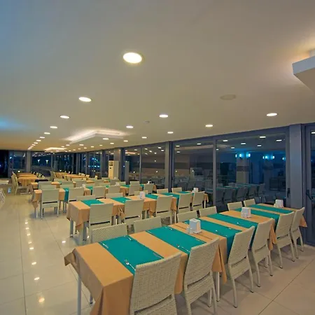 Ayma Beach 4* 쿠사다시