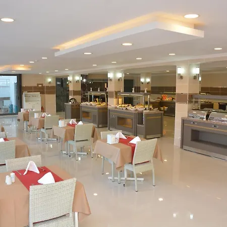 Ayma Beach 4* 쿠사다시