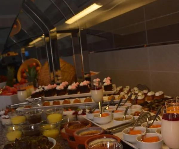 Ayma Beach ホテル