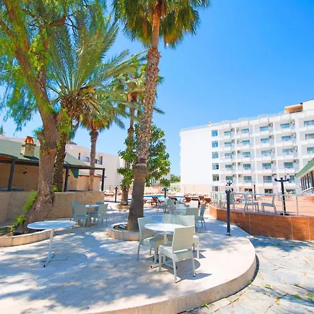 Ayma Beach 酒店