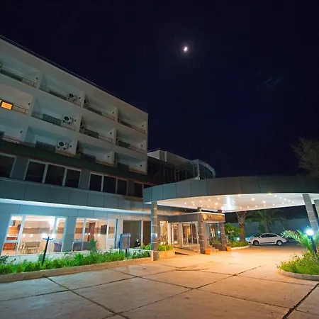 酒店 Ayma Beach 4*